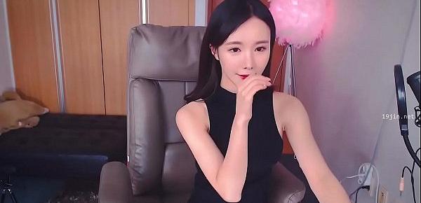  Korean BJ Neat fingers herself in cute black panties